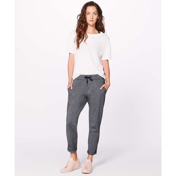 Lululemon Always On High-Rise Tight 28" Size 2 Grey EUC - Picture 2 of 8